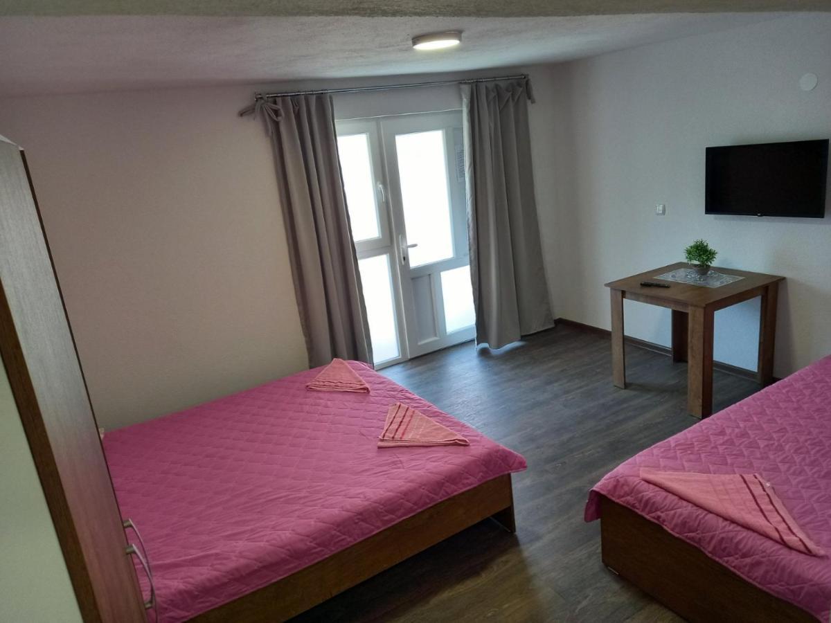 Apartmants Djekovi أوهغيد المظهر الخارجي الصورة